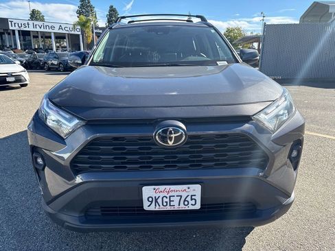 Used 2023 Toyota RAV4 XLE Premium image 2
