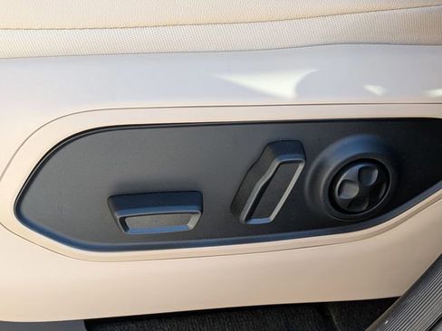 New 2025 Jeep Grand Cherokee Limited w/ Luxury Tech Group II image 20