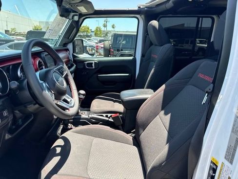Used 2023 Jeep Gladiator Rubicon AWD/4WD image 9