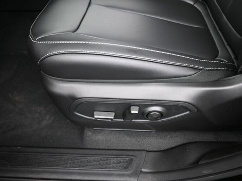 Used 2025 Jeep Grand Cherokee L Limited image 15