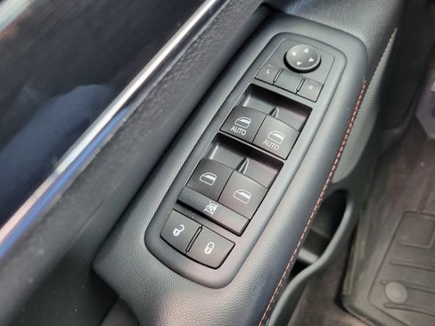 Used 2016 Jeep Grand Cherokee Limited 75th Anniversary AWD/4WD image 26