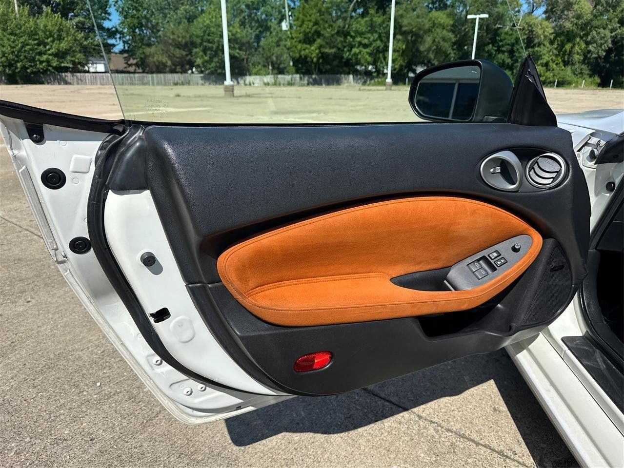 Used 2014 Nissan 370Z Touring w/ Sport Package RWD image 18