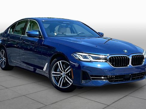 Certified 2023 BMW 530i w/ Premium Package RWD image 3