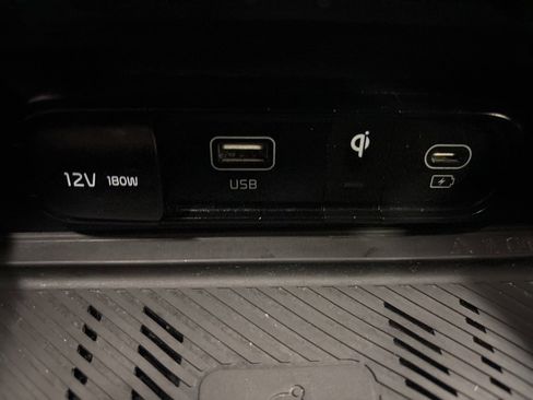 Used 2023 Kia Sportage EX image 21