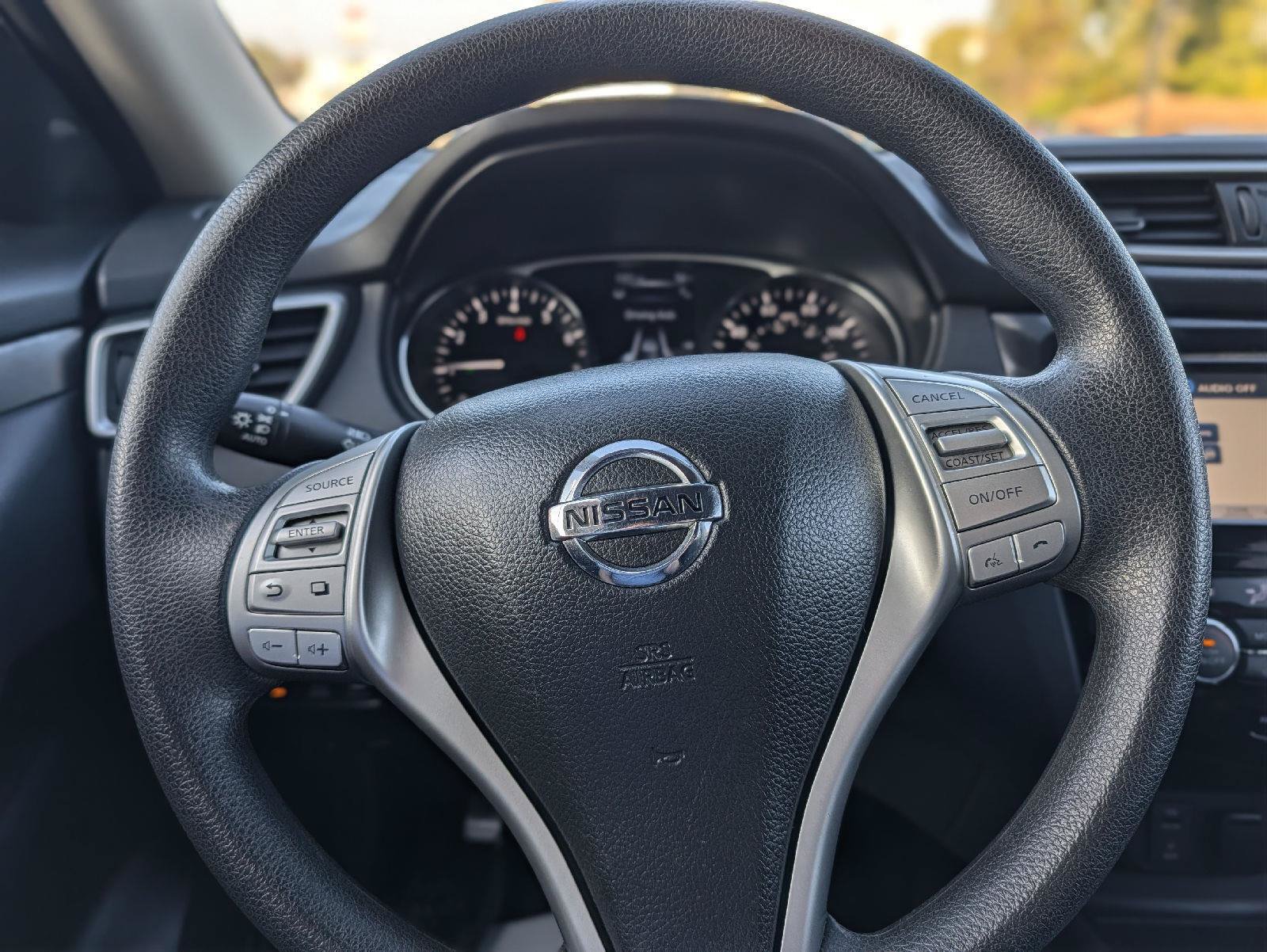 Used 2014 Nissan Rogue SV w/ SV Premium Package AWD/4WD image 26