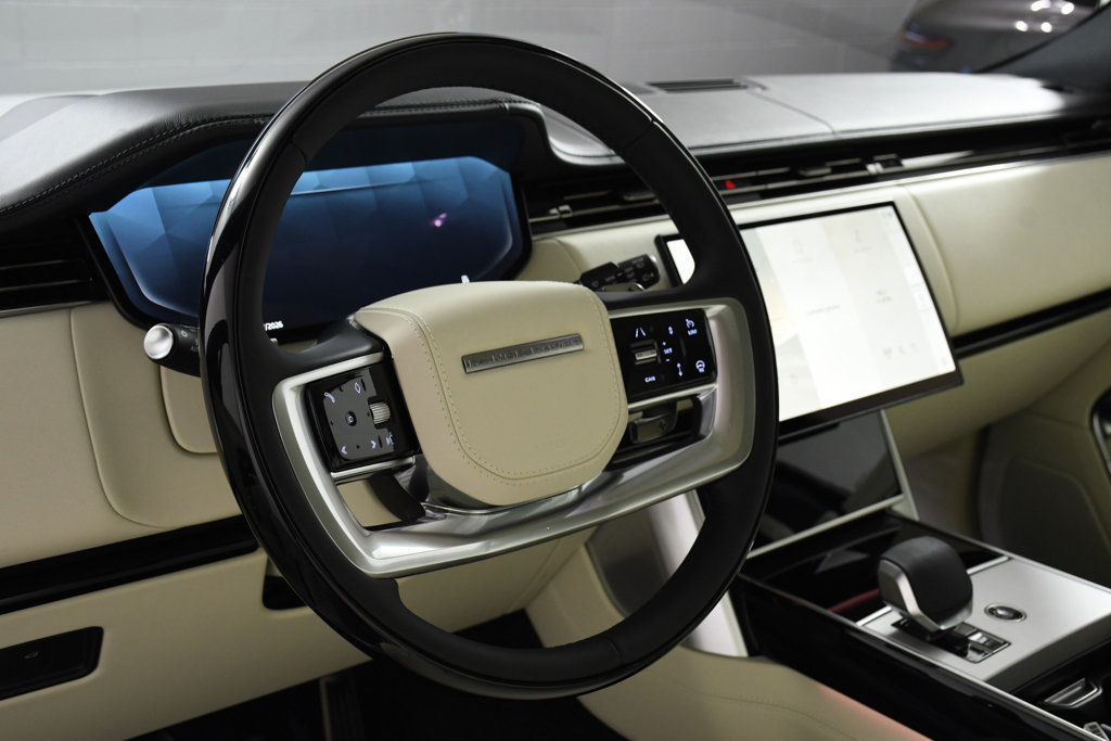 New 2026 Land Rover Range Rover SE AWD/4WD image 13