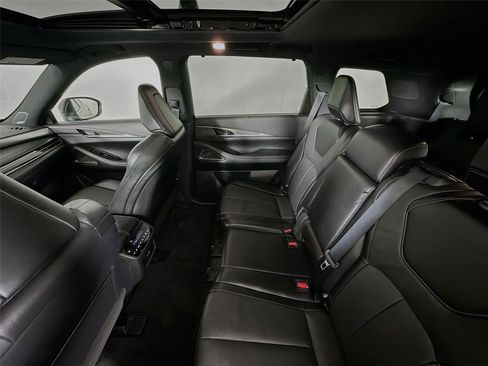 Used 2025 INFINITI QX60 Luxe w/ Black Edition AWD/4WD image 11