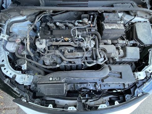 Used 2024 Toyota Corolla LE FWD image 32