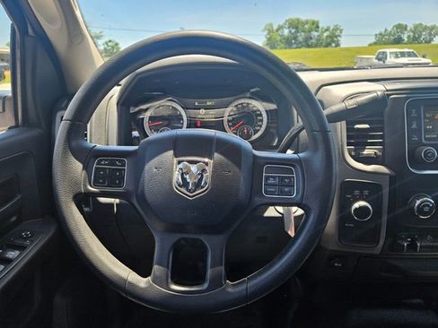 Used 2018 RAM 2500 Tradesman w/ Chrome Appearance Group AWD/4WD image 14