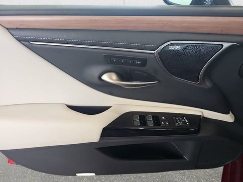 New 2025 Lexus ES 350 Ultra Luxury image 27