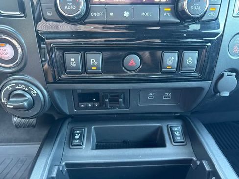 Used 2021 Nissan Titan PRO-4X w/ Pro-4x Convenience Package AWD/4WD image 21