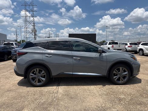 Used 2023 Nissan Murano Platinum w/ Cargo Package FWD image 10