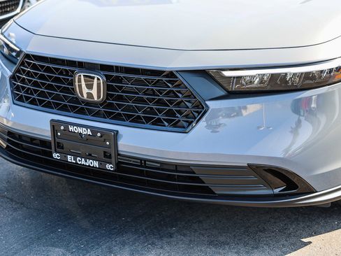 Certified 2025 Honda Accord SE image 22