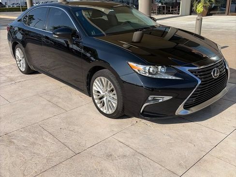 Used 2016 Lexus ES 350 w/ Navigation System Package FWD image 7