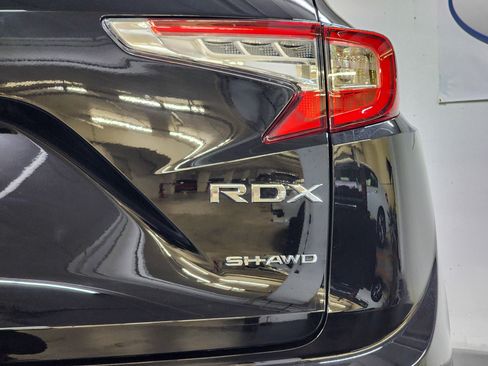 Used 2025 Acura RDX SH-AWD image 8