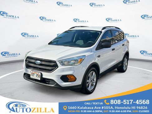 Used 2017 Ford Escape S FWD image 1