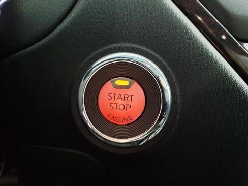 Used 2016 Nissan Pathfinder SL FWD image 23