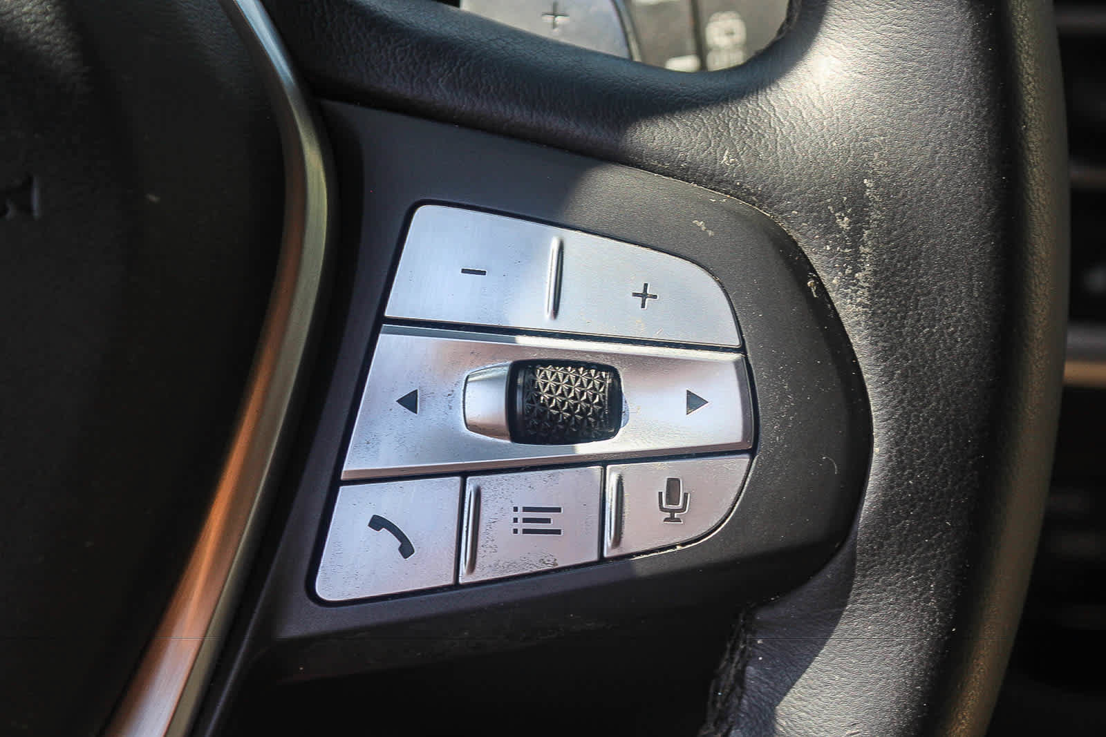 Used 2024 BMW X3 sDrive30i w/ Convenience Package RWD image 34