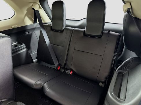 Used 2017 Mitsubishi Outlander SE image 13