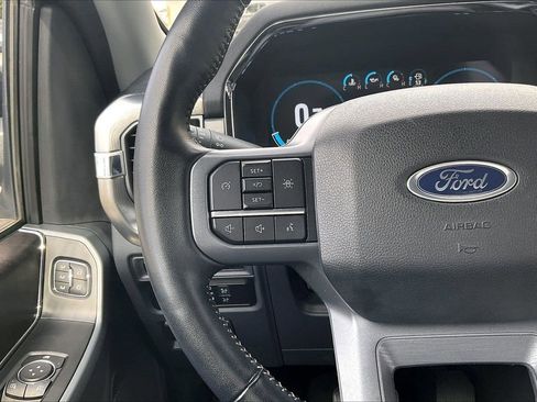 Used 2022 Ford F150 Lariat w/ Trailer Tow Package image 30