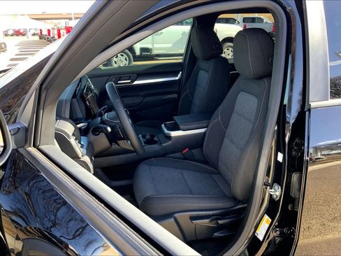 Used 2026 GMC Terrain Elevation image 7