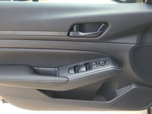 New 2026 Nissan Altima 2.5 SV FWD image 17