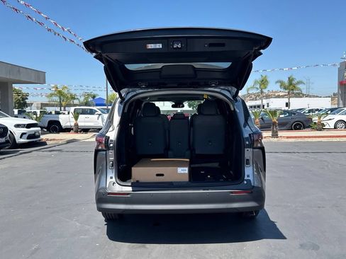 New 2026 Toyota Sienna XLE FWD image 16