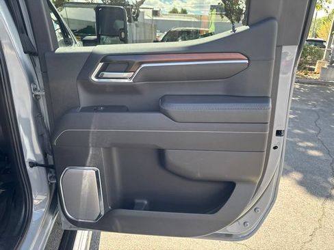 Used 2025 GMC Sierra 1500 Denali w/ Denali Reserve Package AWD/4WD image 37