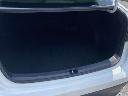 Used 2023 Toyota Corolla LE image 6
