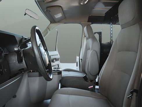 Used 2014 Ford E-150 and Econoline 150 w/ Power Group RWD image 13