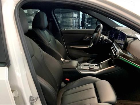 Certified 2023 BMW 330i Sedan w/ Convenience Package image 7