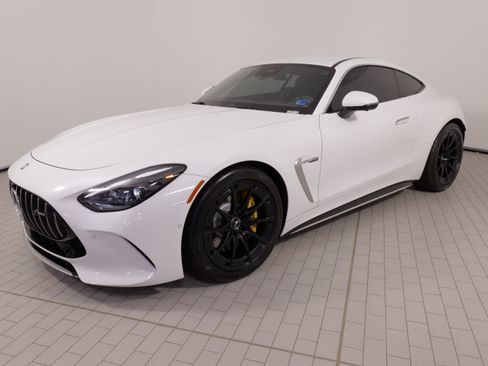 Used 2025 Mercedes-Benz AMG GT 63 image 3
