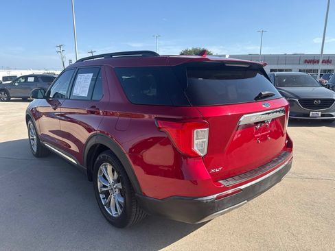 Used 2020 Ford Explorer XLT w/ Equipment Group 202A RWD image 8