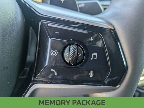 Used 2024 BMW 530i xDrive w/ Premium Package image 22