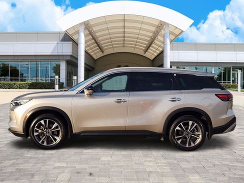 Used 2022 INFINITI QX60 Luxe w/ Cargo Package image 3