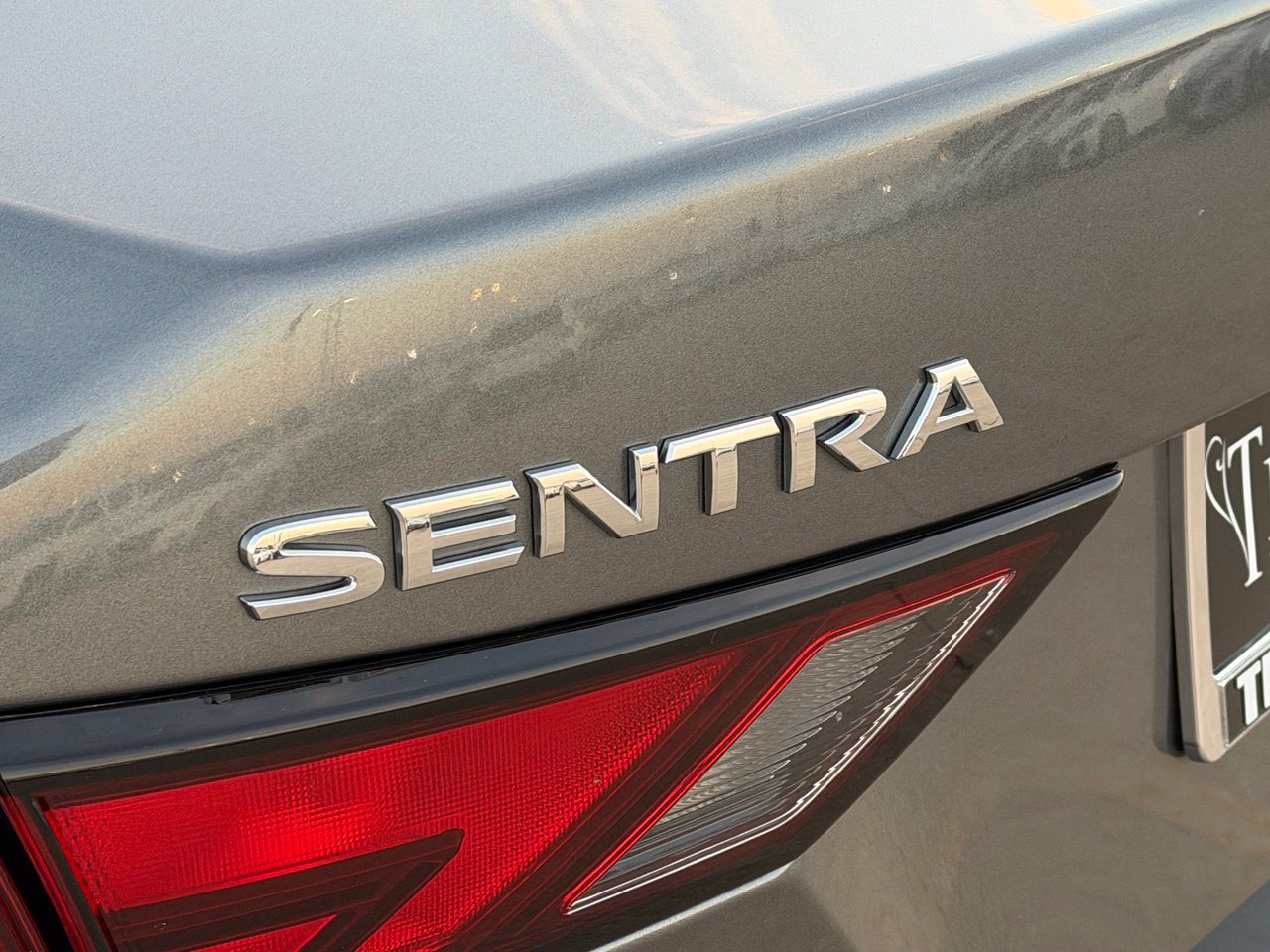Certified 2025 Nissan Sentra SV FWD image 8