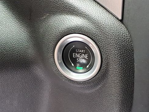 Used 2021 GMC Sierra 1500 SLT w/ SLT Convenience Package AWD/4WD image 8
