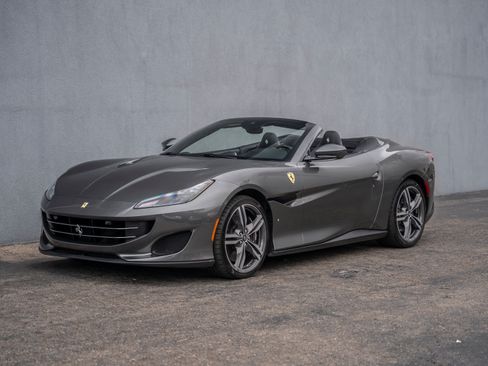 Used 2020 Ferrari Portofino RWD image 1