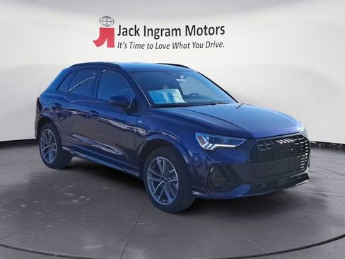 Certified 2025 Audi Q3 2.0T Premium w/ Convenience Package image 7