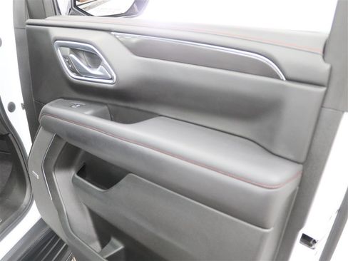 Used 2022 Chevrolet Tahoe RST w/ Sport Performance Package AWD/4WD image 37