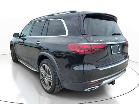 Used 2025 Mercedes-Benz GLS 450 4MATIC image 3
