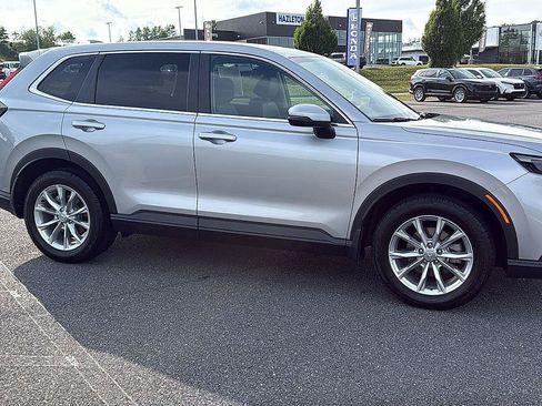 Certified 2024 Honda CR-V EX-L image 3