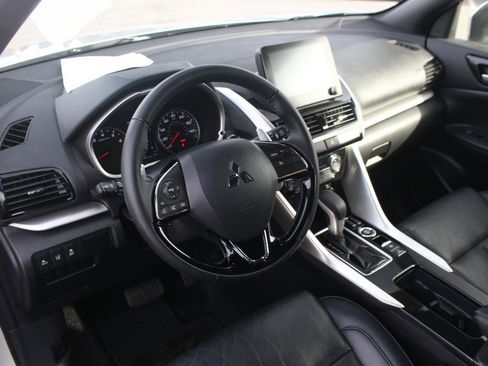 Used 2023 Mitsubishi Eclipse Cross SE image 17