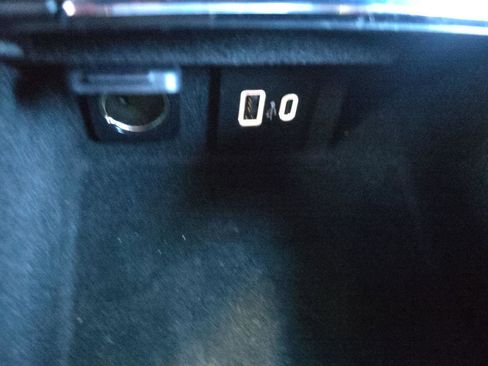 Used 2021 Lincoln Corsair Reserve w/ Equipment Group 201A image 19