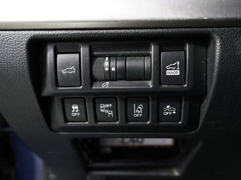 Used 2019 Subaru Outback 2.5i Limited AWD/4WD image 24