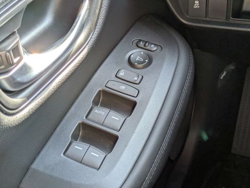 Certified 2026 Honda HR-V LX image 29