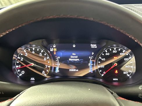 Used 2025 Jeep Compass Trailhawk image 14