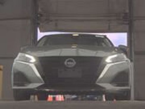 Used 2024 Nissan Altima 2.5 S FWD image 4