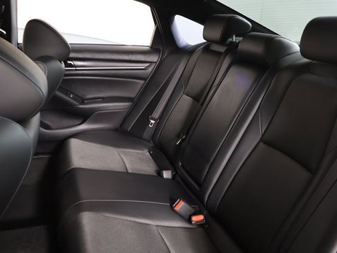 Used 2021 Honda Accord Sport image 29