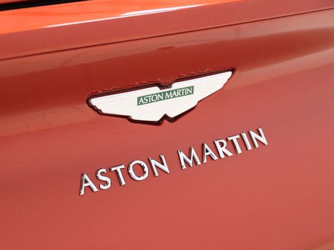 Used 2018 Aston Martin DB11 V12 RWD image 53